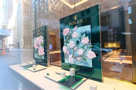 2.4 million rolex looting|Conflicting reports of looting at Soho Rolex store .